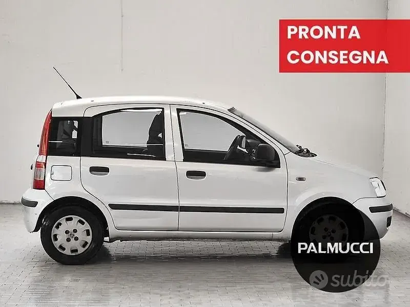 Usata Fiat Panda Easy 69 CV (50 kW) 2012 Grigio Utilitaria