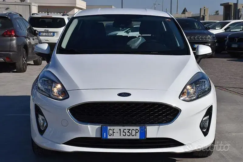 Usata Ford Fiesta 75 CV (55 kW) 2021 Bianco Utilitaria