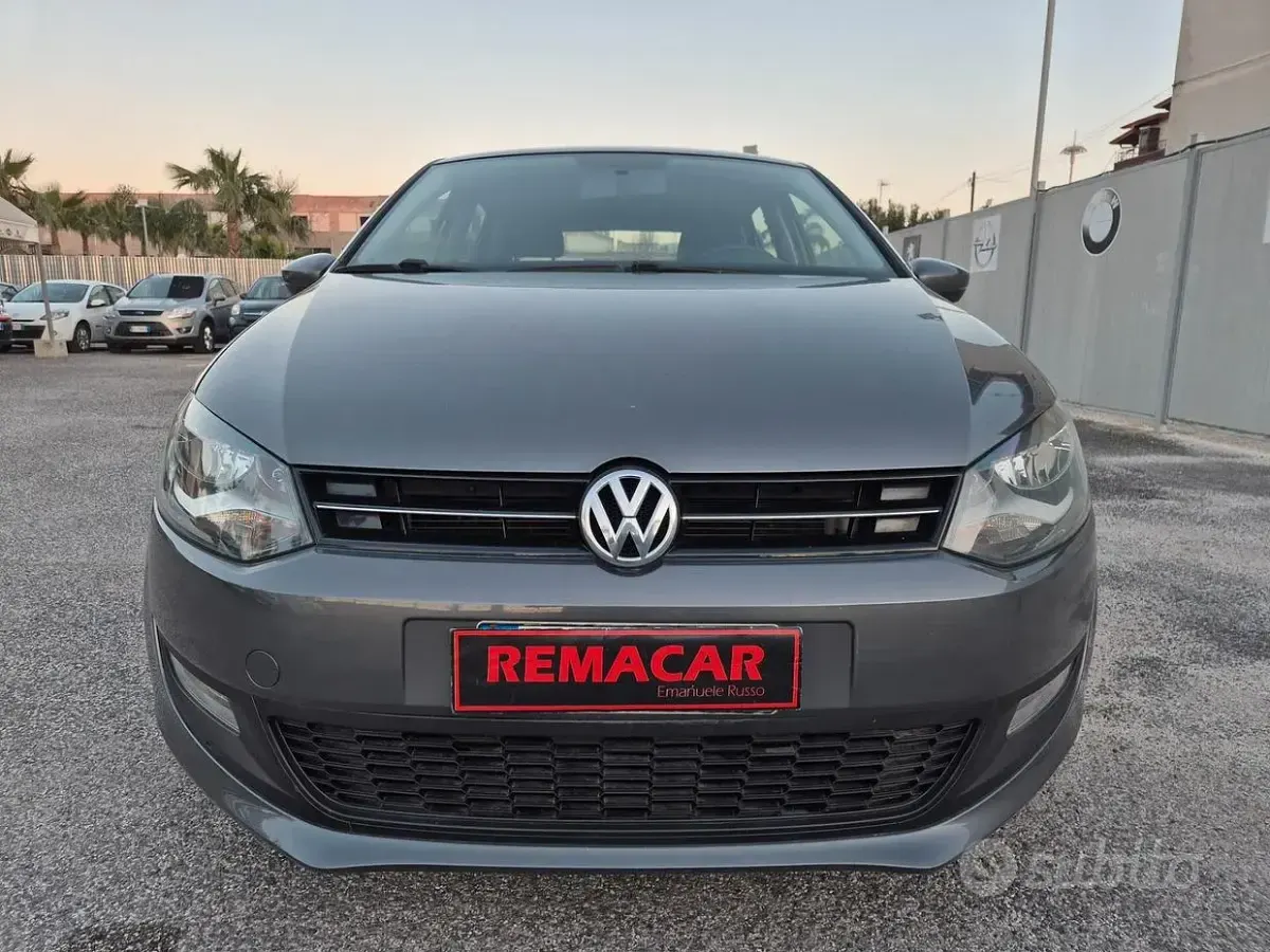 Usata VW Polo 75 CV (55 kW) 2012 Grigio Utilitaria