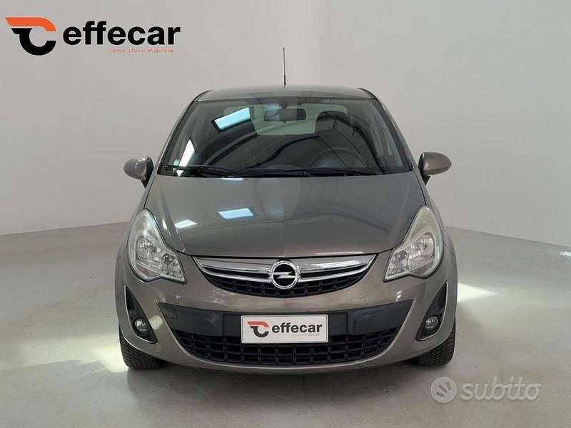 Usata Opel Corsa 86 CV (63 kW) 2012 Grigio Utilitaria