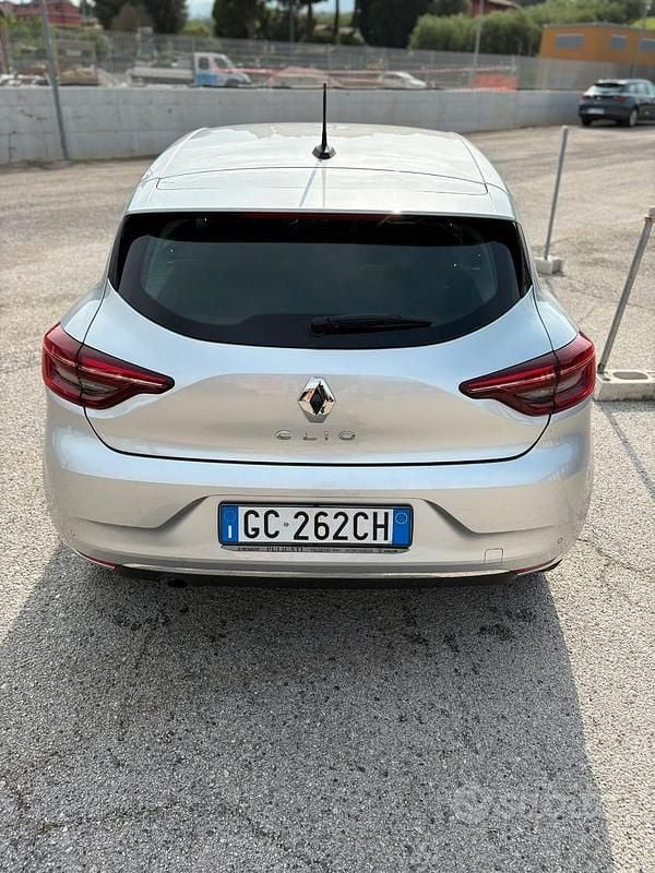 Gebraucht Renault Clio V 86 PS (63 kW) 2020 Grau Kleinwagen
