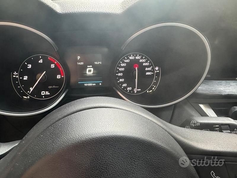 Usata Alfa Romeo Stelvio 190 CV (139 kW) 2017 Nero SUV