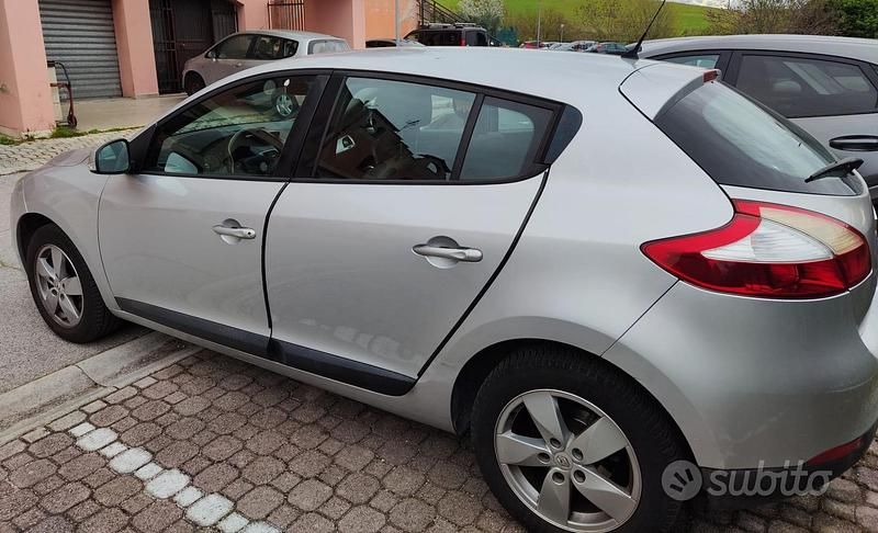 Usata Renault Mégane 110 CV (80 kW) 2010 Berlina