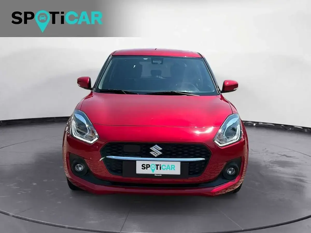 Usata Suzuki Swift 83 CV (61 kW) 2023 Rosso Utilitaria
