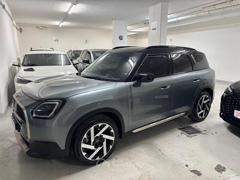 Usata Mini Cooper Countryman Favoured 150 CV (110 kW) 2025 Gray SUV