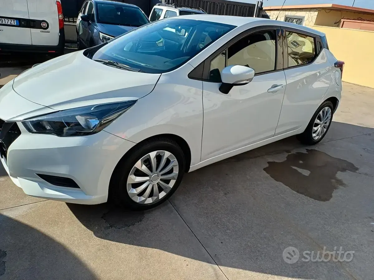 Usata Nissan Micra Acenta 92 CV (67 kW) 2022 Bianco Utilitaria