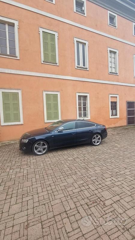 Usata Audi A5 Sportback S-Line 143 CV (105 kW) 2011 Blu Utilitaria