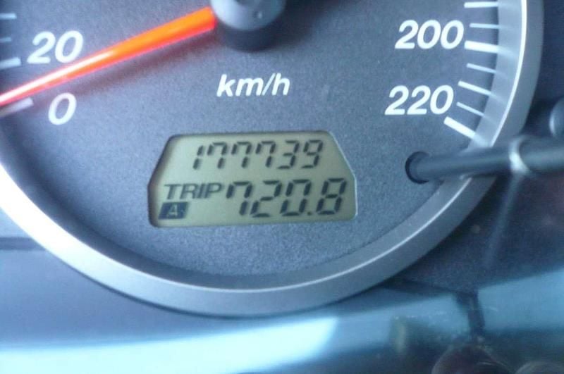 Usata Mazda 2 68 CV (50 kW) 2005 Nero Monovolume