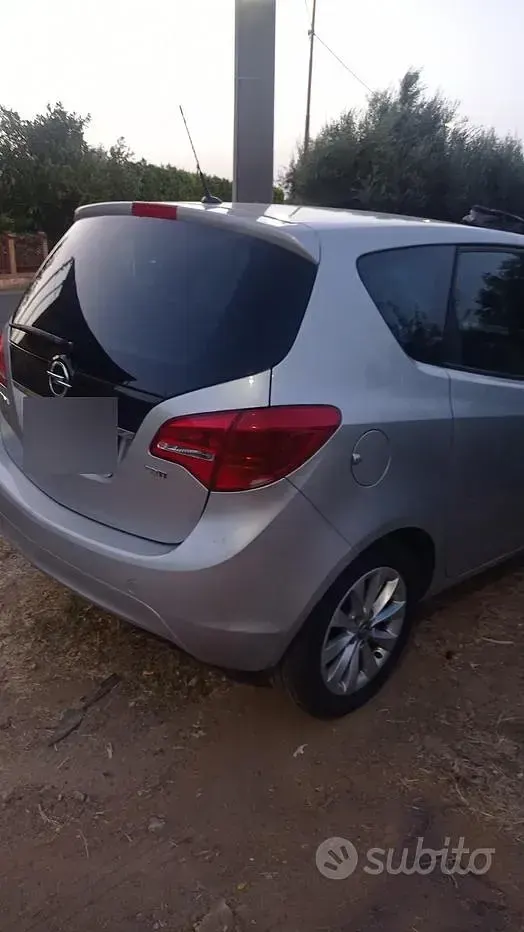 Usata Opel Meriva 110 CV (80 kW) 2013 Grigio Monovolume