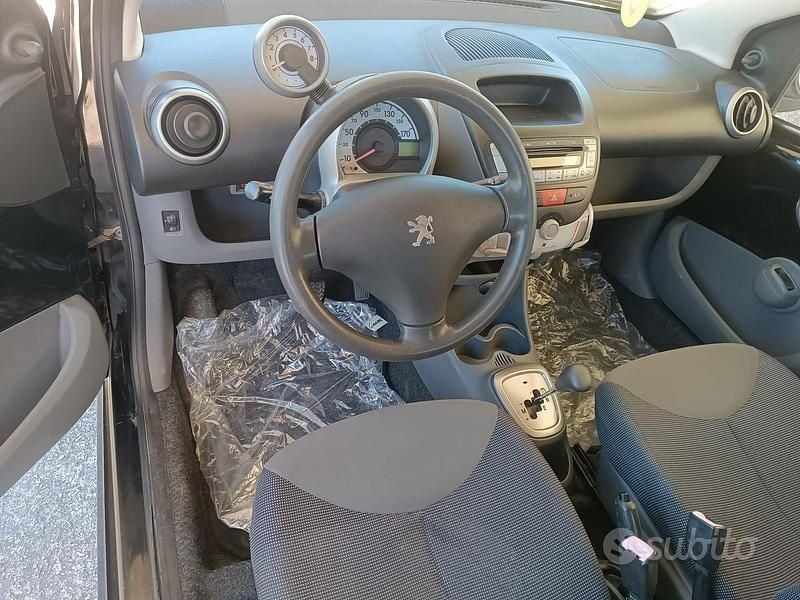 Usata Peugeot 107 68 CV (50 kW) 2008 Utilitaria