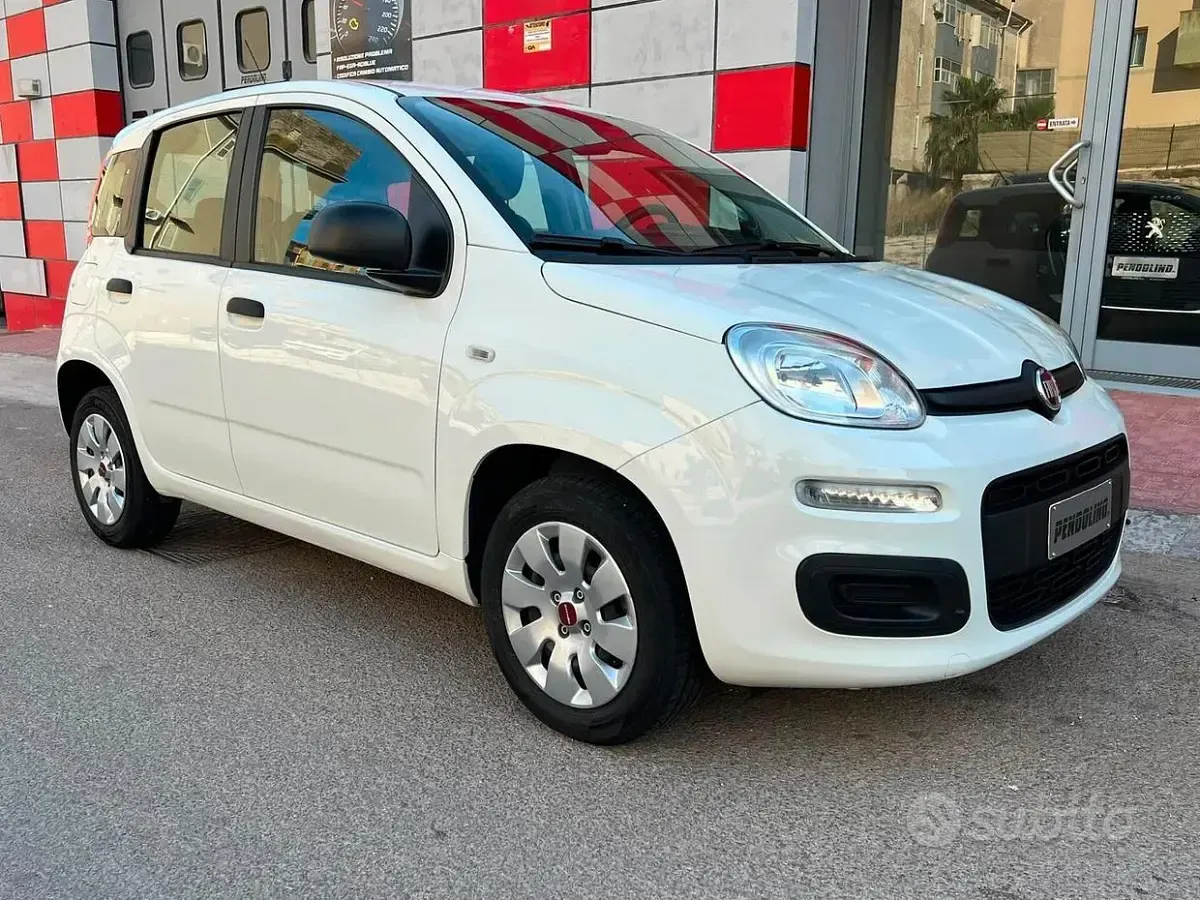 Usata Fiat Panda Easy 69 CV (50 kW) 2018 Bianco Utilitaria
