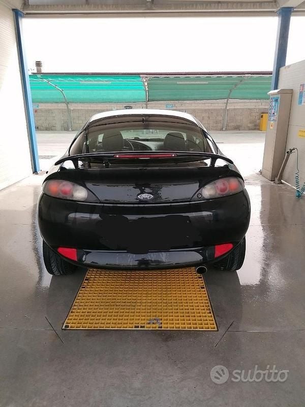 Usata Ford Puma 90 CV (66 kW) 1999 Nero Coupé