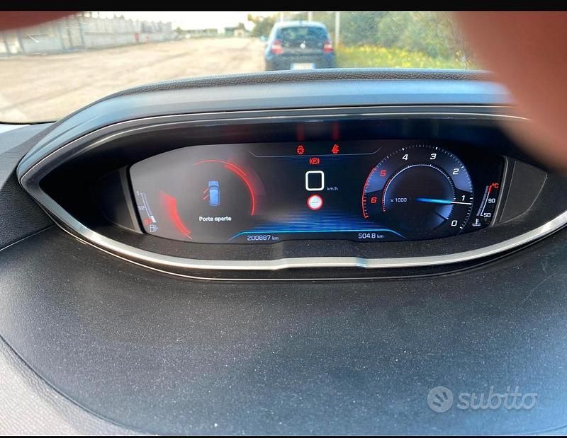 Usata Peugeot 3008 Allure 120 CV (88 kW) 2017 Station wagon
