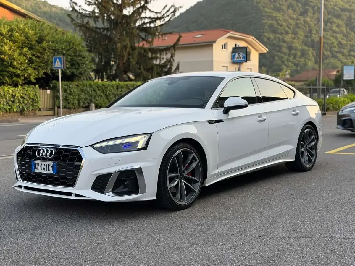 Usata Audi A5 Sportback S-Line 204 CV (150 kW) 2023 Bianco ibis Utilitaria