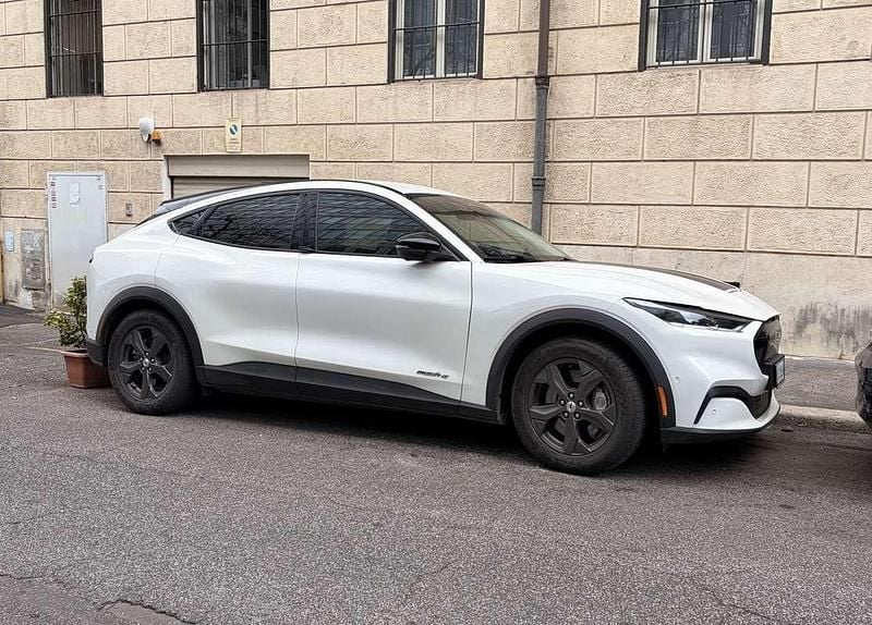 Usata Ford Mustang Mach-E Standard Range 100 kW (136 CV) 2023 Bianco SUV