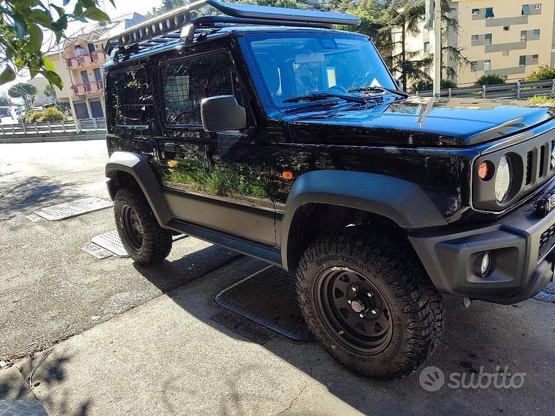 Usata Suzuki Jimny 2023 Nero SUV