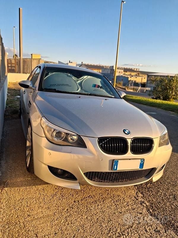 Grigio Usata 2003 BMW 530 Efficient Dynamics Tre volumi | 7000 € - Immagine 1/4
