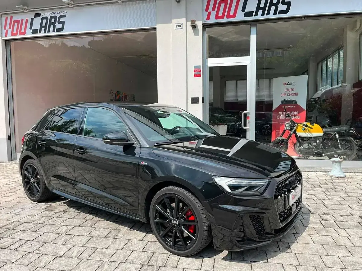 Usata Audi A1 Sportback Black Edition 207 CV (152 kW) 2021 Nero Utilitaria