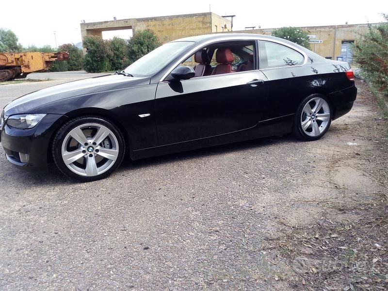 Usata BMW 330 231 CV (169 kW) 2007 Nero Coupé