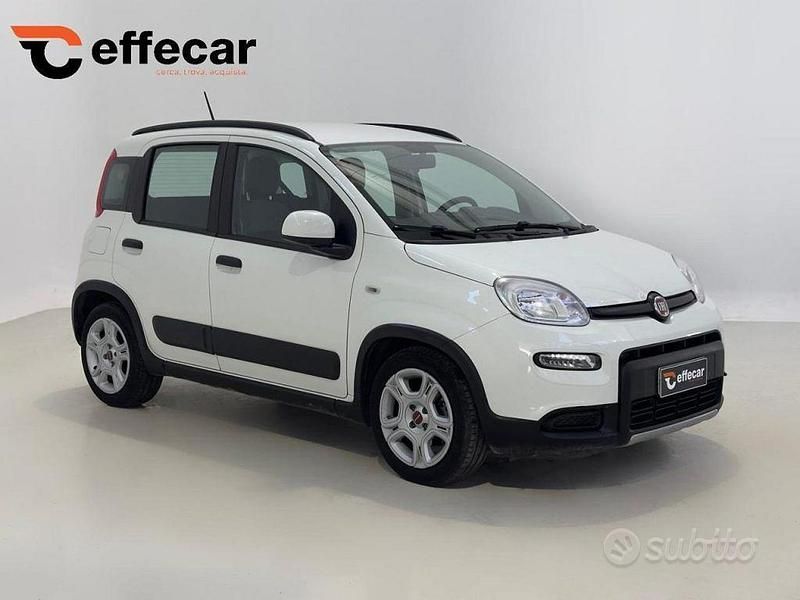 Usata Fiat Panda S 70 CV (51 kW) 2022 Bianco Utilitaria