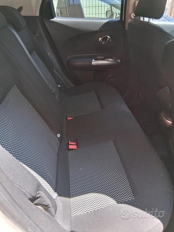 Usata Nissan Juke Acenta 116 CV (85 kW) 2016 Bianco SUV