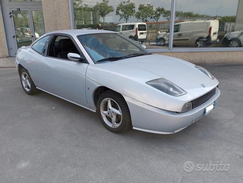 Usata Fiat Coupé 131 CV (96 kW) 1999 Grigio Coupé