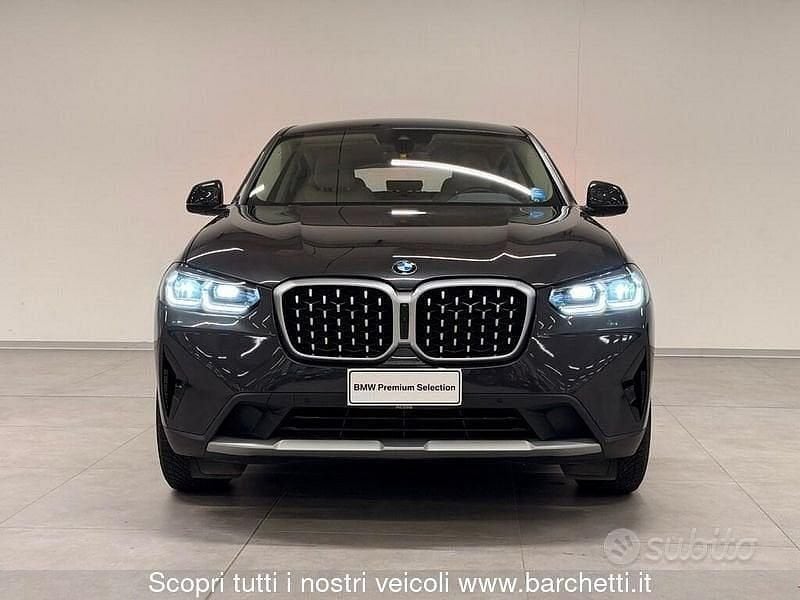 Usado BMW X4 Comfort Edition 190 HP (139 kW) 2023 Cinzento SUV