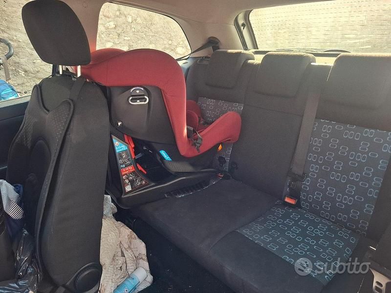 Usata Ford Fiesta 75 CV (55 kW) 2007 Blu Utilitaria