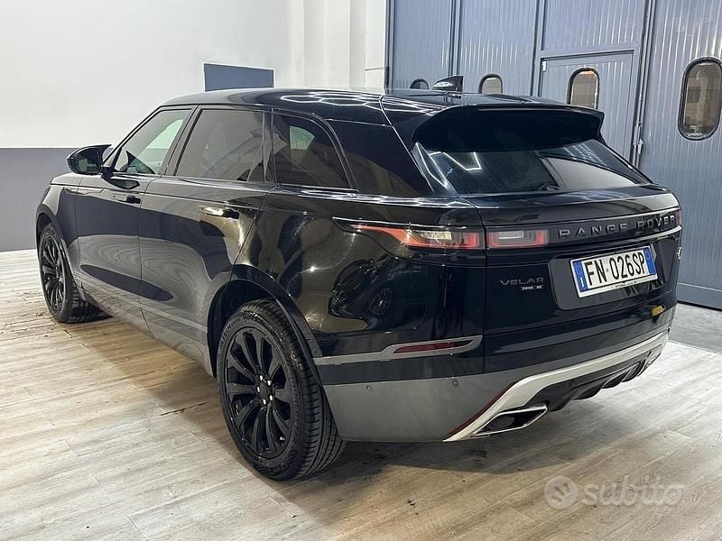 Usata Land Rover Range Rover Velar R-Dynamic 241 CV (177 kW) 2018 Nero SUV