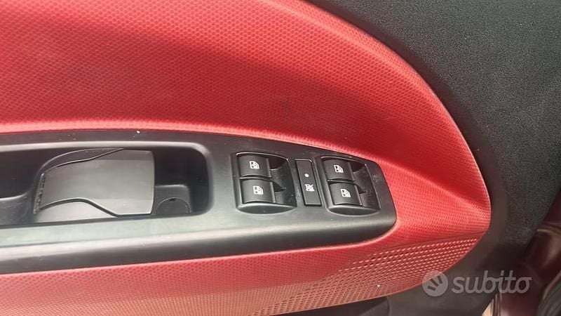 Usata Fiat Doblò Dynamic 120 CV (88 kW) 2014 Viola Monovolume