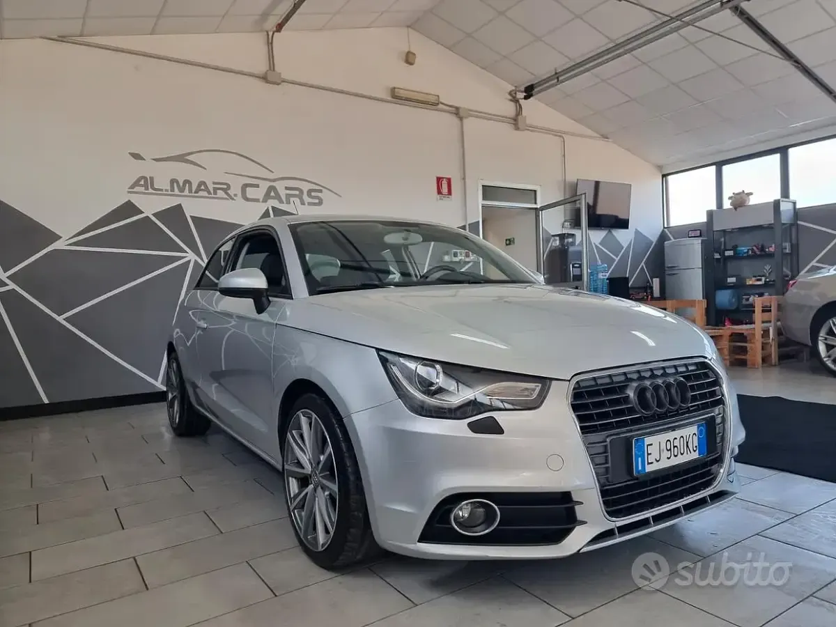 Usata Audi A1 Ambition 86 CV (63 kW) 2011 Grigio Utilitaria