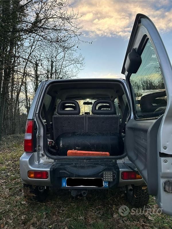Usata Suzuki Jimny 80 CV (58 kW) 2000 SUV