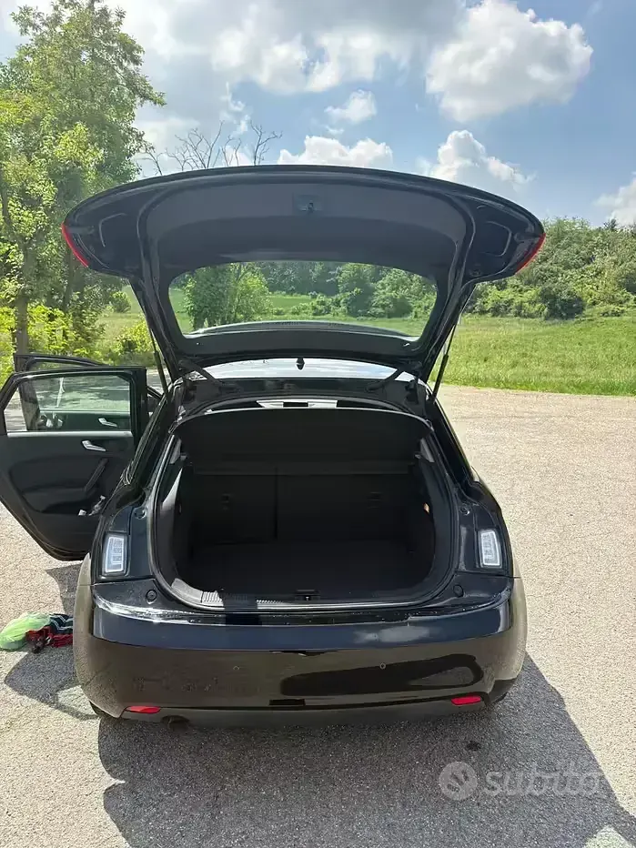 Usata Audi A1 90 CV (66 kW) 2014 Nero Utilitaria