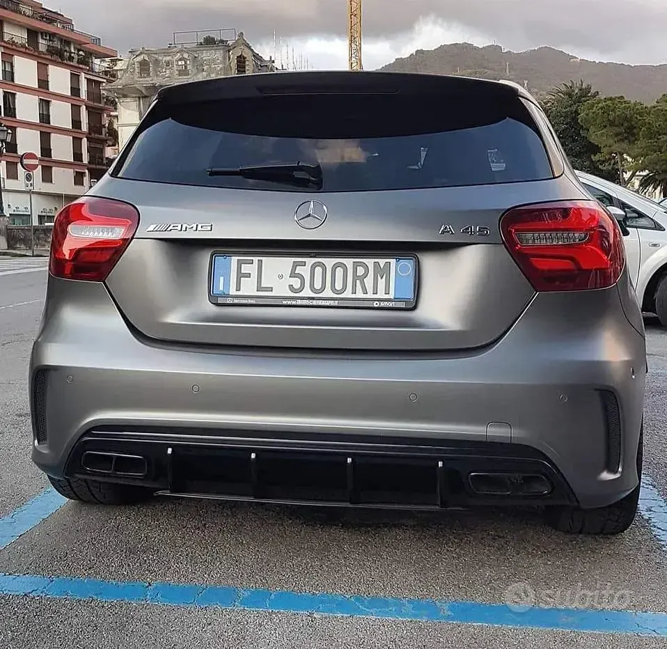 Usata Mercedes A45 AMG AMG 381 CV (280 kW) 2018 Grigio Utilitaria