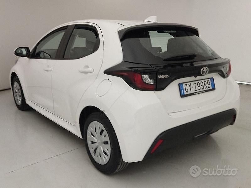 Usata Toyota Yaris Hybrid Active 2025 Bianco Berlina