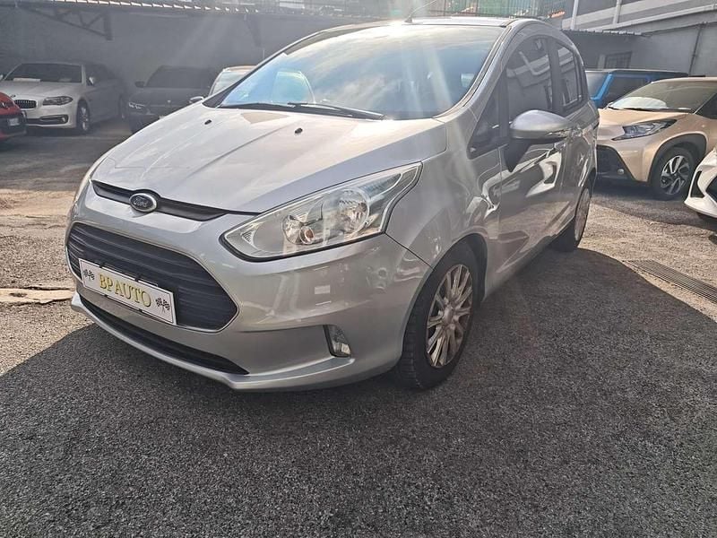Usado Ford B-MAX 95 CV (69 kW) 2013 Plateado Monovolumen