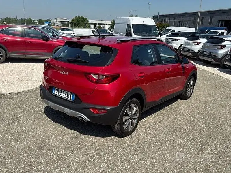 Usata Kia Stonic Urban 84 CV (61 kW) 2023 Rosso SUV