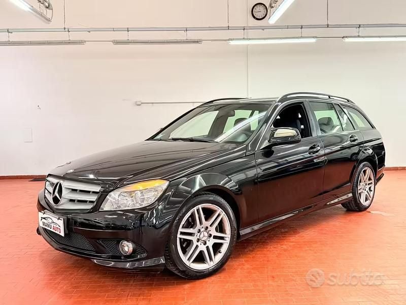 Usata Mercedes C220 170 CV (125 kW) 2010 Nero Station wagon