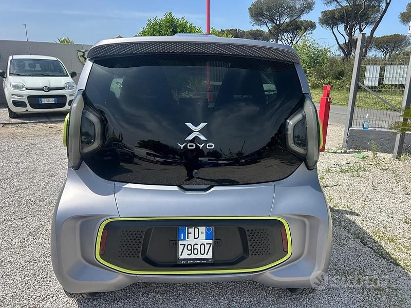 Usata XEV Yoyo 2023 Grigio Utilitaria