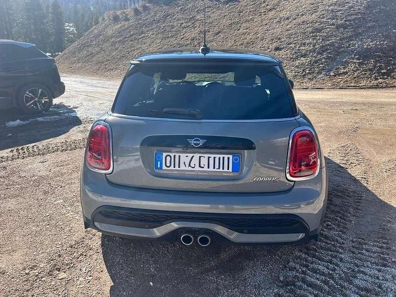 Usata Mini Cooper S 178 CV (130 kW) 2022 Grigio Utilitaria