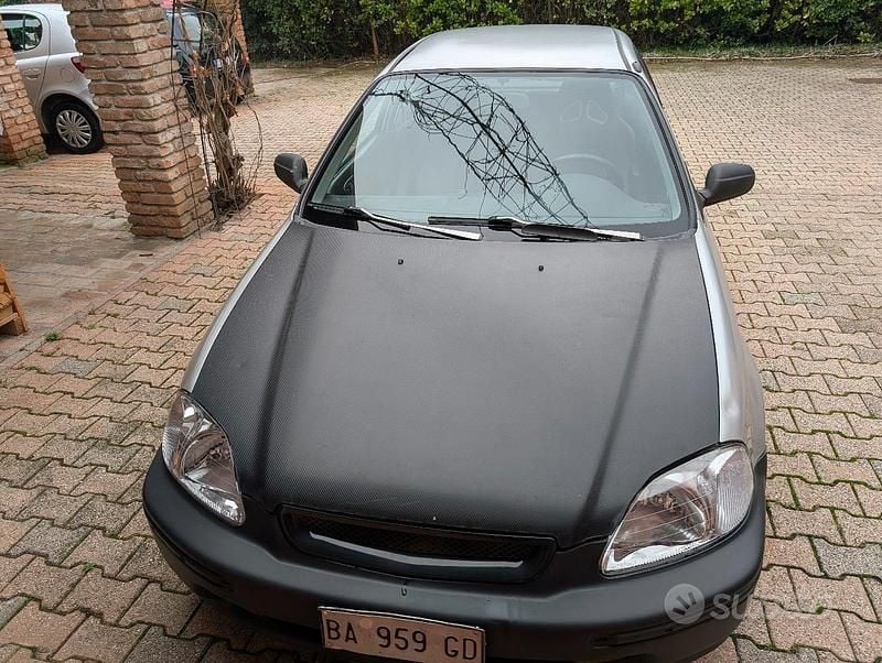 Usata Honda Civic 75 CV (55 kW) 1998 Bianco Utilitaria