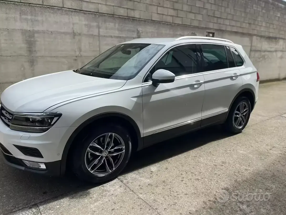 Usata VW Tiguan Executive 190 CV (139 kW) 2017 Bianco SUV