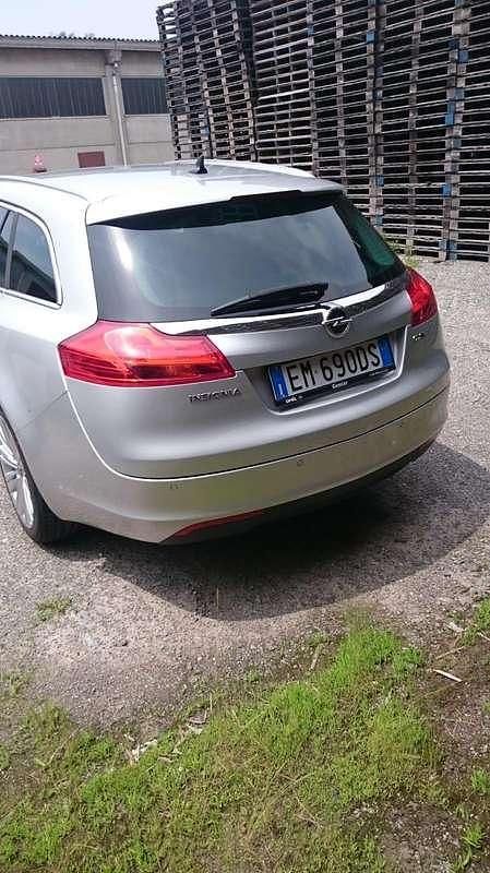 Usata Opel Insignia Cosmo 160 CV (117 kW) 2012 Argento Station wagon