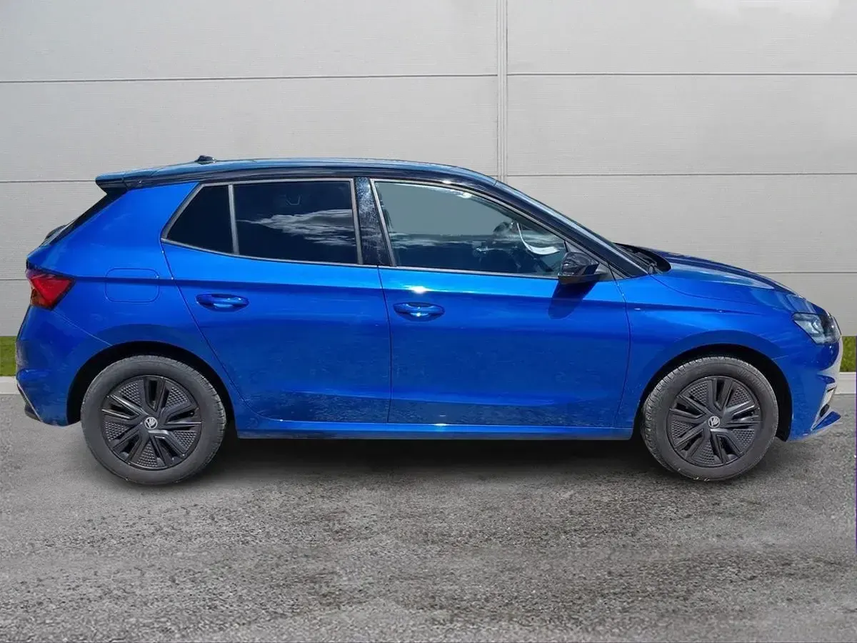 Usata Skoda Fabia Selection 80 CV (58 kW) 2025 Blu race metallizzato nero tulipano perlato Utilitaria