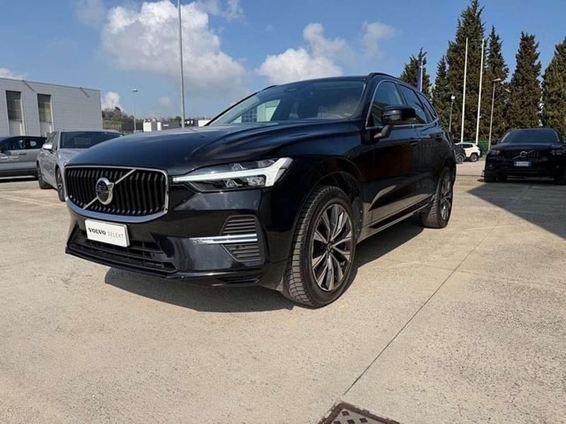 Usata Volvo XC60 Momentum 197 CV (144 kW) 2021 Nero SUV