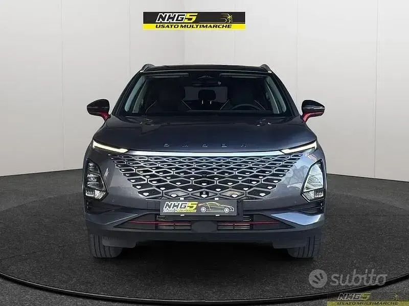 Begagnad Omoda 5 147 HK (108 kW) 2024 Grå SUV
