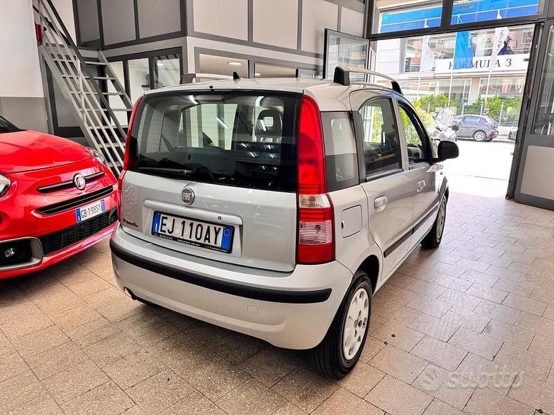 Usata Fiat Panda Dynamic 69 CV (50 kW) 2011 Grigio Utilitaria