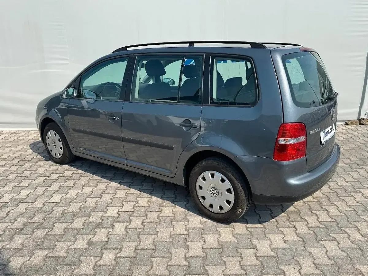 Usata VW Touran 101 CV (74 kW) 2003 Grigio Monovolume