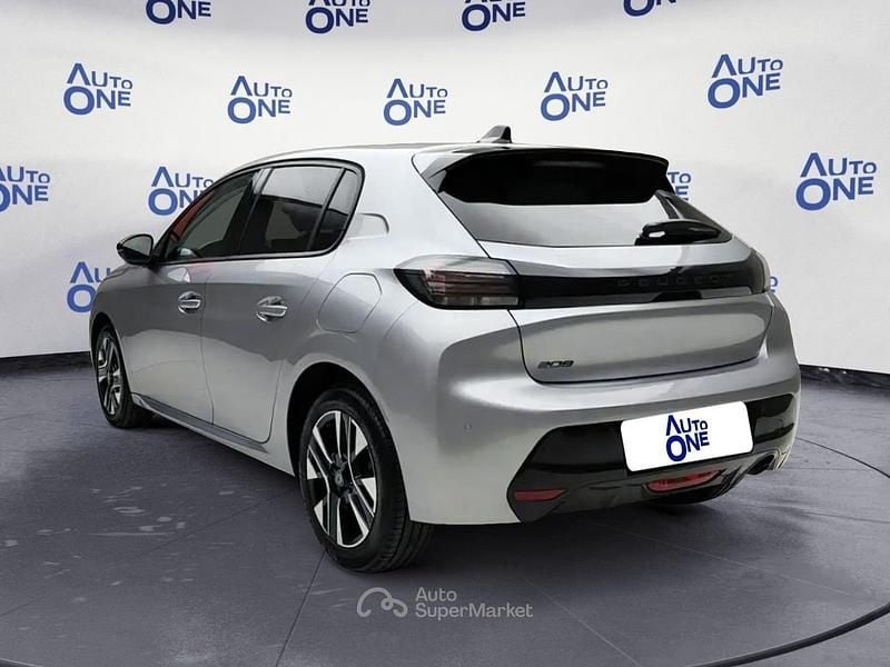 Usata Peugeot 208 Allure 102 CV (75 kW) 2025 Argento Utilitaria