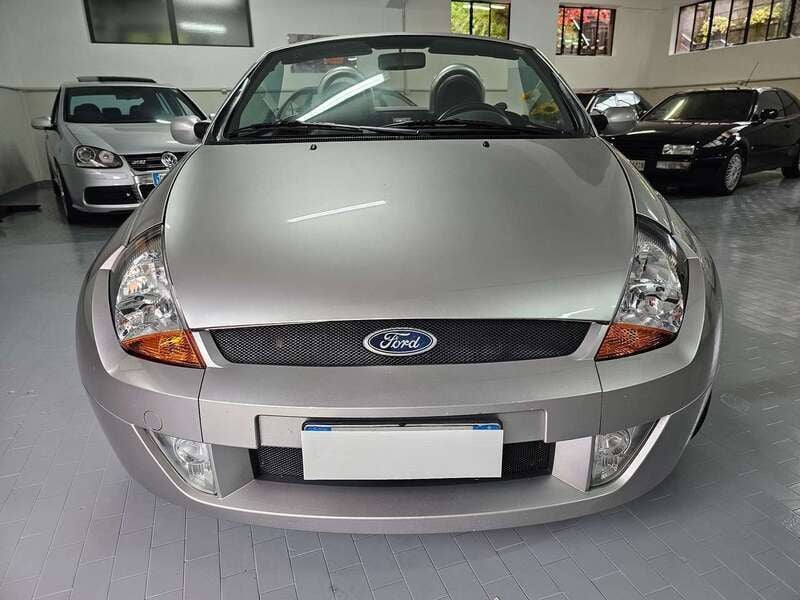 Begagnad Ford StreetKa 95 HK (69 kW) 2003 Grå Cab